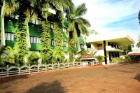 Hotel Parisutham - 3-Star
