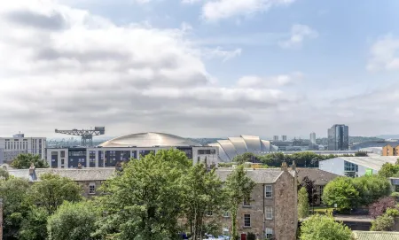 Secc Hydro Executive 7 Apartment Отели рядом с достопримечательностью «St Andrews in the Square Glasgow»