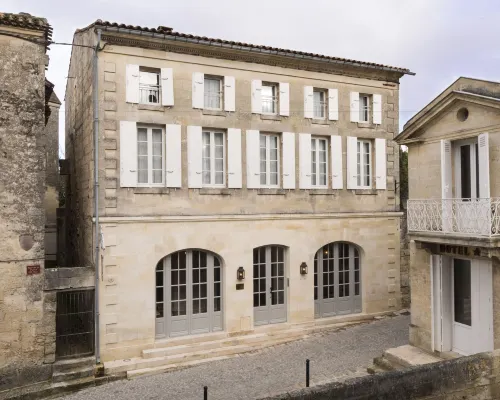 Auberge de la Commanderie Hotels in Saint-emilion