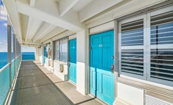 Fontainebleau 706 by Avantstay Beachfront+Views