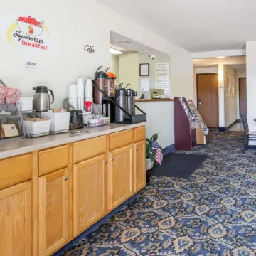 Super 8 by Wyndham Norwich