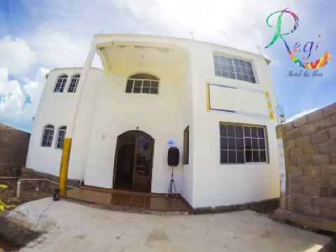 Regi Hotel & Bar Hotels in 