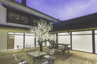 Hwadam Inn