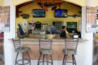 Summer Bay Orlando by Exploria Resorts - bar