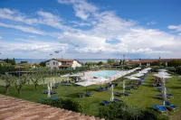 Residence Primera - Yüzme Havuzu