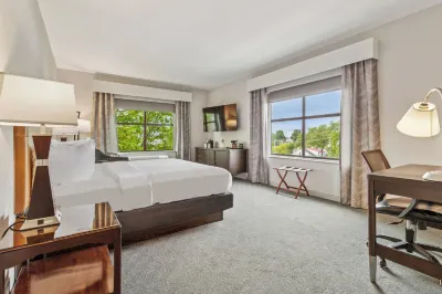 The Hotel Warner Hotel dekat Longwood Gardens