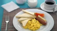 Palau Hotel - breakfast
