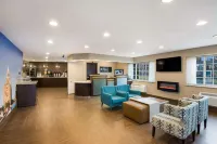 Clarion Pointe Downtown Отели в г. Сиракьюс