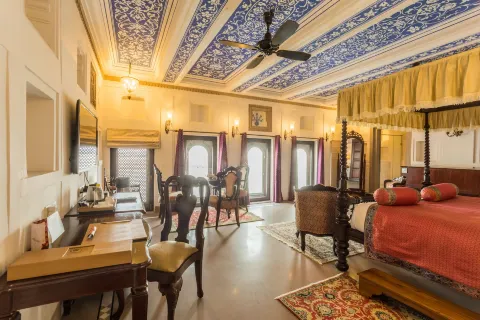 BrijRama Palace, Varanasi - by the Ganges
