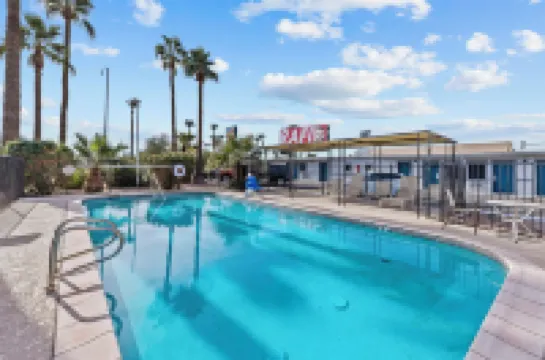 아메리칸 이그저큐티브 인 메사