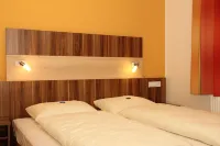 Villa Croatia & Restaurant Adria Hotels in Freudenberg