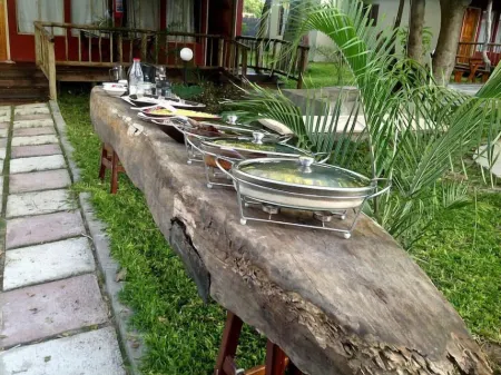 Rivernest Boutique Cottages Отели рядом с достопримечательностью «Maun Rest Camp»