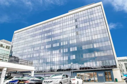 Livin' Serviced Apartments Hotel di Watford