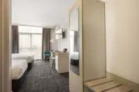 Nightcap at Sandringham Hotel