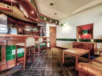 Onich Hotel & Lochside Beach Pods Hotels in Fort William