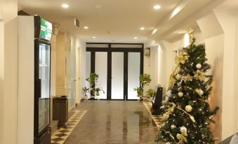 Adeline Hotel Hanoi