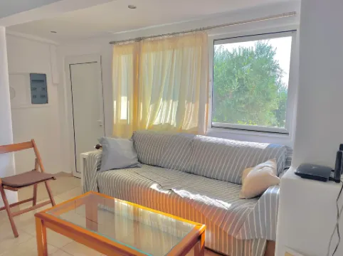 Gorgeous White Marsis Apartment in Paros