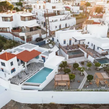 Kalathos Square Luxury Suites