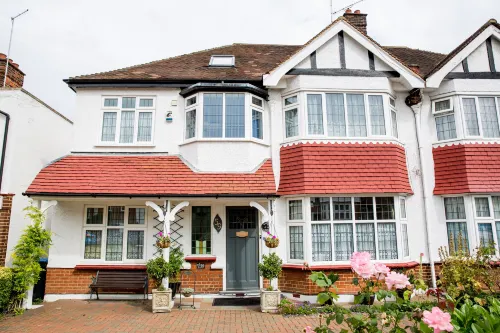 Bay Tree House Bed & Breakfast - Bed and Breakfast