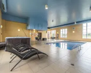 Comfort Inn & Suites - Family