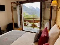 Hôtel Chalet le Panoramique Hotels in Auris