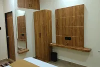 Hotel Hari Palace - Near Shree Dwarkadhish Temple