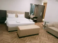 Hotel Prakhyat