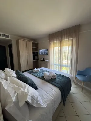 Hotel Harmony-Smile