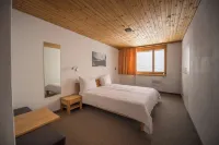 Galaaxy Mountain Hostel Hotels in Laax