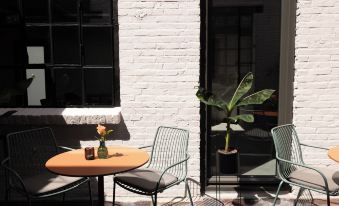 Cousins Boutique Hotel