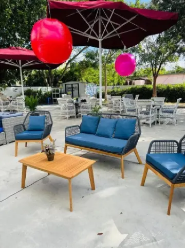 Atrium Hostel Design District