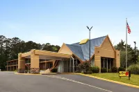 Super 8 by Wyndham Macon GA Các khách sạn ở Macon