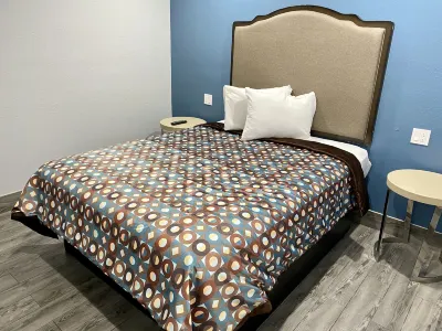 Dixie Motel Hotels in Compton