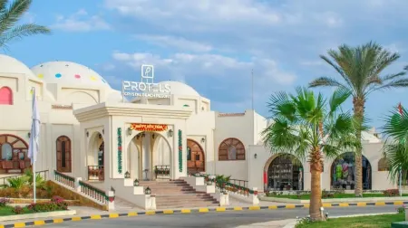 Protels Crystal Beach Resort Отели в г. Qesm Marsa Alam