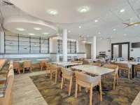 Hampton Inn Virginia Beach-Oceanfront North Hotels near Navy Seal Monument