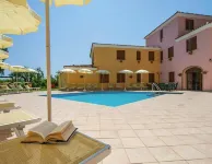 Apartment in Sos Alinos - Uima-altaat