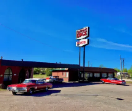 Canyon's Edge Route 66 Motel