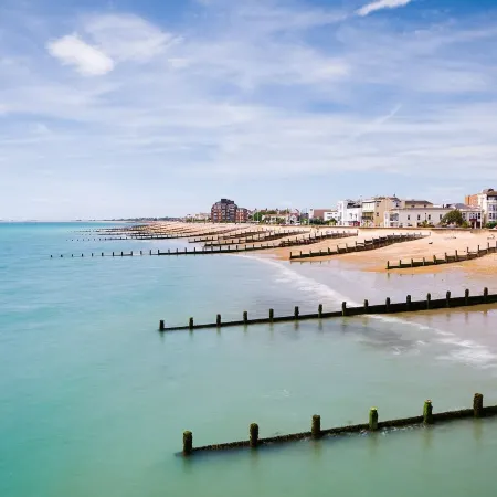 Two bed Apartment With Sea Views in Bognor Regis