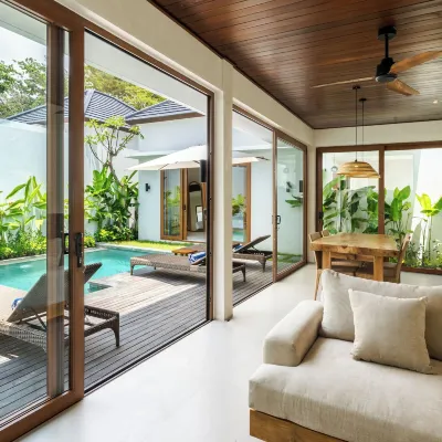 J4 Villas Sanur Отели рядом с достопримечательностью «Пляж Мертасари»