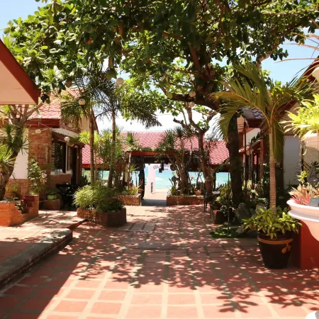 Isla Bonita Beach Resort
