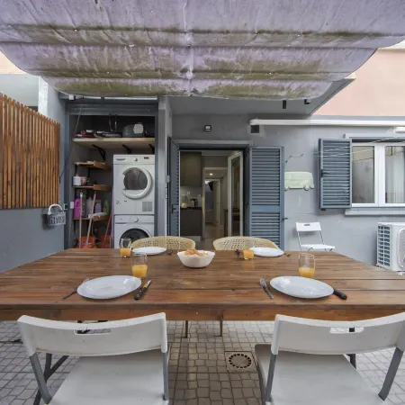 Jamor Terrace by Homing