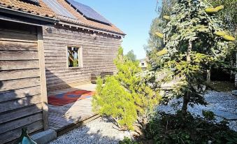 Peaceful Cabin Nature Getaway in Othery