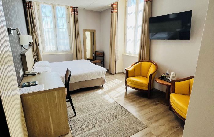 Le Grand Hôtel de Mayenne - Logis hôtels Restaurant