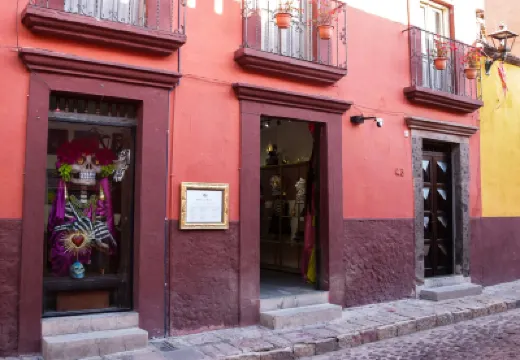 Casa Doper Relox Hotels near Church of Our Lady of Health