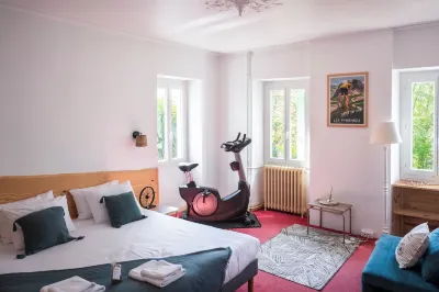 Maison Tournesol Relaxing Stay with Massages Near Pau and Jurançon Hotels in Oloron-Sainte-Marie