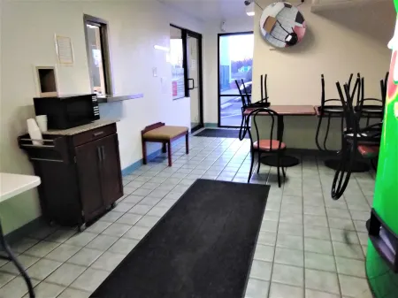 Red Carpet Inn Jeffersonville