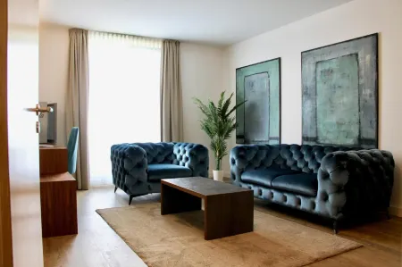 Hotel Kannenkeller Отели в г. Диллинген-ан-дер-Донау