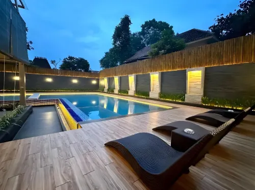 Yasmin Hotel Karawaci Hotels in Curug