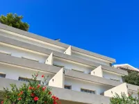 Kaiser Luxury Suites Hotels in Mparmpati