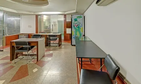 Treebo Sky 5 Отели в г. Манимажра